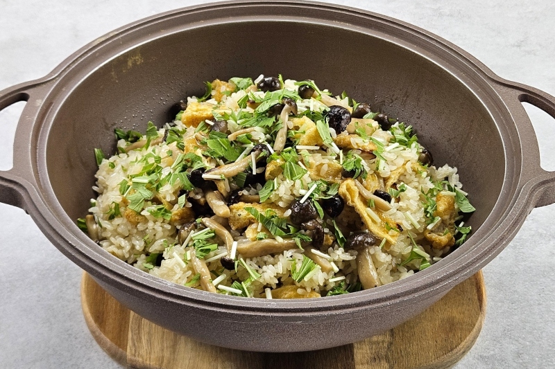 アークホテル特製 秋の木ノ子ご飯