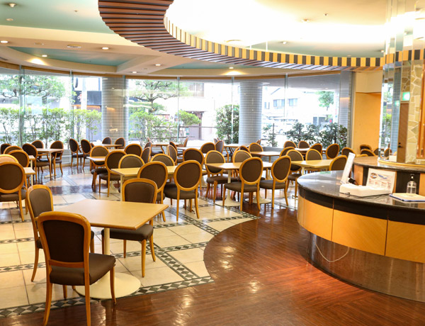 レストラン「ラ・ペーシュ」